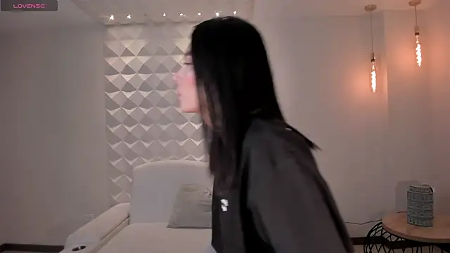 NiaSalvatore online show from 02-01-26, 05:22