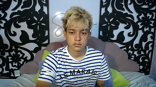 jisuscat online show from 09-18-25, 03:14