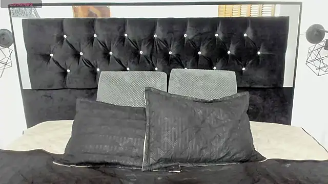 jisuscat online show from 10-28-25, 06:54