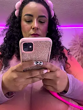 ariadna cooper online show from 10-19-25, 04:24