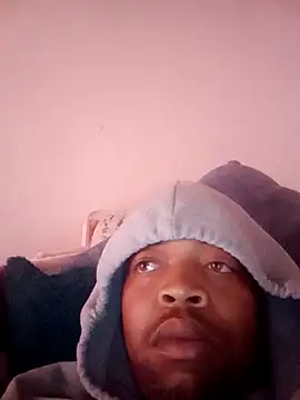 Snapshot of Mshayixxx chatting on 03-12-26, 10:10 Mshayixxx online show from 03-12-26, 10:10