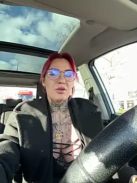 Snapshot of Mia-Fuchs chatting on 01-07-25, 11:48 Mia-Fuchs online show from 01-07-25, 11:48