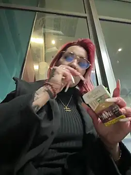 Snapshot of Mia-Fuchs chatting on 01-12-25, 11:47 Mia-Fuchs online show from 01-12-25, 11:47