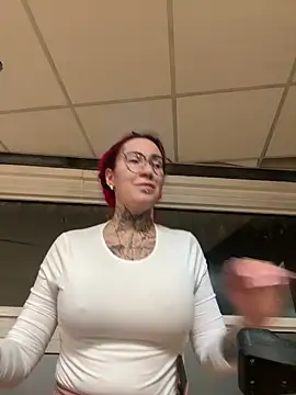 Snapshot of Mia-Fuchs chatting on 03-01-26, 08:00 Mia-Fuchs online show from 03-01-26, 08:00