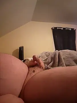 Snapshot of thickdaddy10 chatting on 02-05-25, 08:14 thickdaddy10 online show from 02-05-25, 08:14