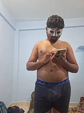 Desi Heat online show from 11-12-25, 12:55