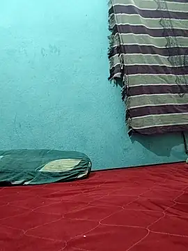 Snapshot of _MilkyBar chatting on 10-24-25, 05:31 MilkyBar online show from 10-24-25, 05:31