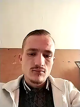 Snapshot of frankthefuck69 chatting on 03-08-25, 03:35 frankthefuck69 online show from 03-08-25, 03:35