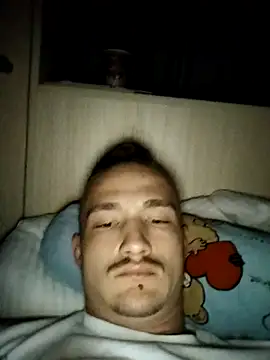 Snapshot of frankthefuck69 chatting on 11-29-25, 12:24 frankthefuck69 online show from 11-29-25, 12:24