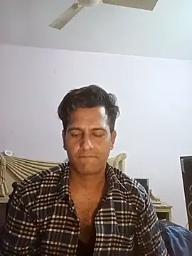 Snapshot of MAGNETICDADDY8 chatting on 03-12-25, 01:19 MAGNETICDADDY8 online show from 03-12-25, 01:19