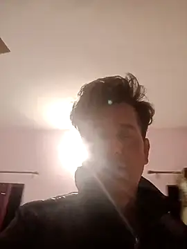 Snapshot of MAGNETICDADDY8 chatting on 03-13-25, 06:01 MAGNETICDADDY8 online show from 03-13-25, 06:01