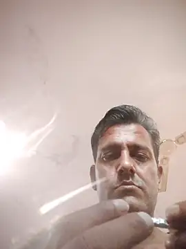 Snapshot of MAGNETICDADDY8 chatting on 10-19-25, 10:49 MAGNETICDADDY8 online show from 10-19-25, 10:49