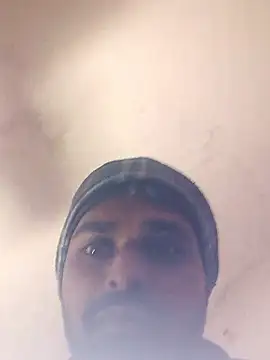 Snapshot of MAGNETICDADDY8 chatting on 01-11-26, 12:15 MAGNETICDADDY8 online show from 01-11-26, 12:15