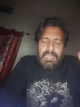 Snapshot of MAGNETICDADDY8 chatting on 01-17-26, 09:47 MAGNETICDADDY8 online show from 01-17-26, 09:47