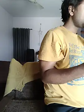 Snapshot of MAGNETICDADDY8 chatting on 03-26-26, 07:47 MAGNETICDADDY8 online show from 03-26-26, 07:47