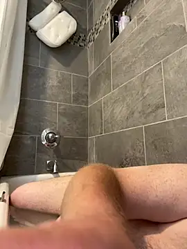 Snapshot of Ucsamiam chatting on 09-10-25, 05:46 Ucsamiam online show from 09-10-25, 05:46