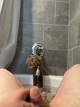 Snapshot of Ucsamiam chatting on 12-19-25, 10:28 Ucsamiam online show from 12-19-25, 10:28