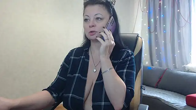 Snapshot of natnett chatting on 12-14-24, 08:34 natnett online show from 12-14-24, 08:34