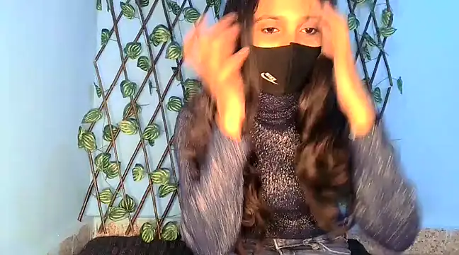 Snapshot of SIYA_MAVI chatting on 01-12-25, 08:57 SIYA MAVI online show from 01-12-25, 08:57
