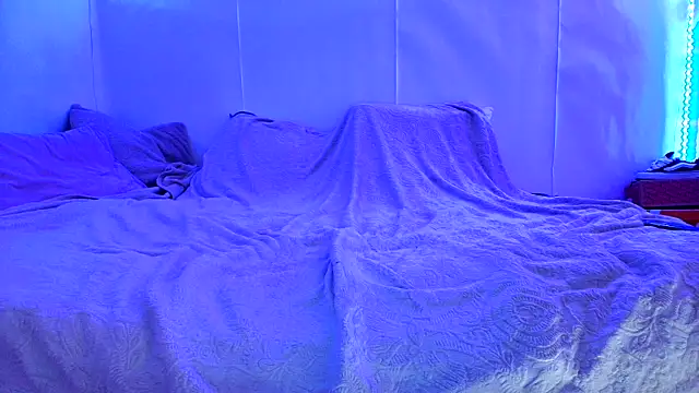 Snapshot of Amira_bayby chatting on 09-21-25, 02:46 Amira bayby online show from 09-21-25, 02:46