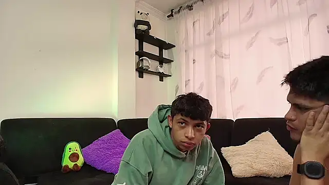 twinkmilk  online show from 02-14-25, 01:18