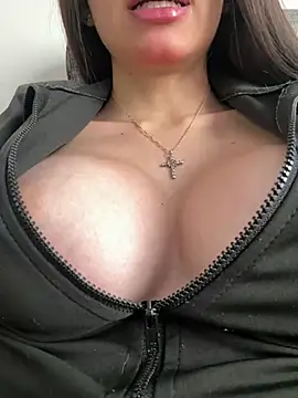 Maddy Jones online show from 01-23-25, 06:56