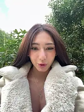 Maddy Jones online show from 01-26-25, 07:52