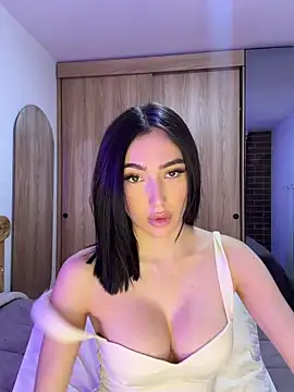 Maddy Jones online show from 05-28-26, 12:52