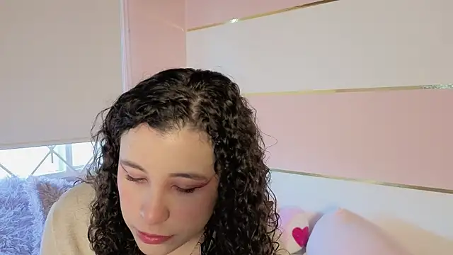 Charlotte  Miller online show from 10-09-25, 11:41