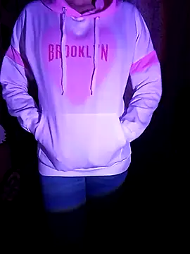 Angelnirvanaa online show from 01-13-26, 04:56