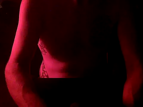 Snapshot of GoloZeusMax chatting on 03-08-26, 05:44 GoloZeusMax online show from 03-08-26, 05:44