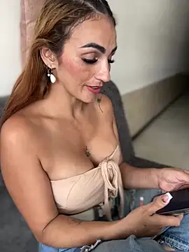 Samantha bigboobs online show from 03-01-25, 09:15