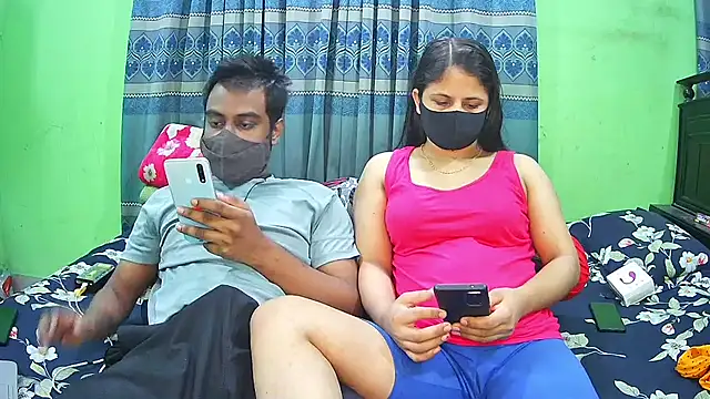 Snapshot of Hot_Nila chatting on 11-19-25, 03:17 Hot Nila online show from 11-19-25, 03:17