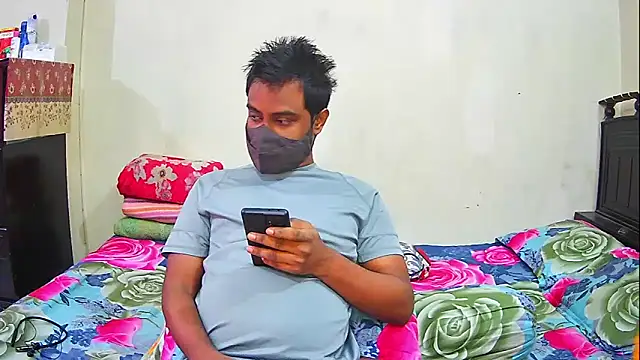 Snapshot of Hot_Nila chatting on 12-23-25, 03:15 Hot Nila online show from 12-23-25, 03:15