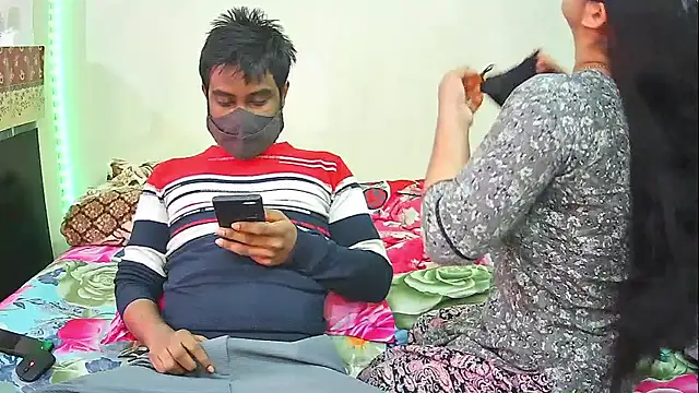 Snapshot of Hot_Nila chatting on 01-14-26, 04:29 Hot Nila online show from 01-14-26, 04:29