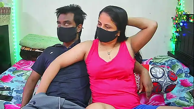 Snapshot of Hot_Nila chatting on 02-16-26, 04:41 Hot Nila online show from 02-16-26, 04:41