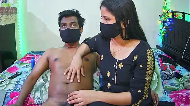 Snapshot of Hot_Nila chatting on 02-28-26, 04:46 Hot Nila online show from 02-28-26, 04:46