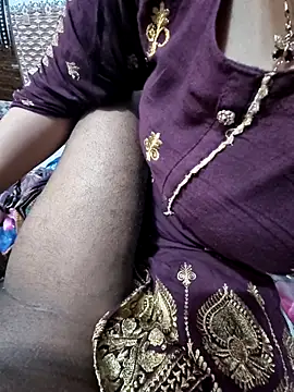 Snapshot of Hot_Nila chatting on 03-14-26, 03:45 Hot Nila online show from 03-14-26, 03:45