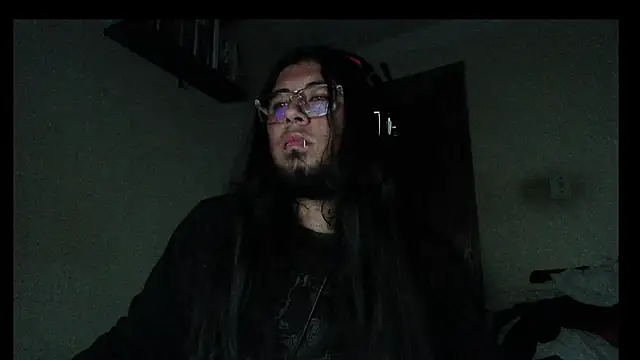 Snapshot of Heimslegxx chatting on 12-19-25, 05:58 Heimslegxx online show from 12-19-25, 05:58