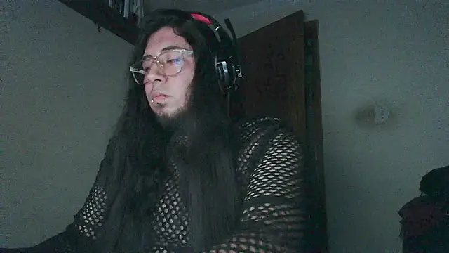 Snapshot of Heimslegxx chatting on 03-15-26, 04:51 Heimslegxx online show from 03-15-26, 04:51