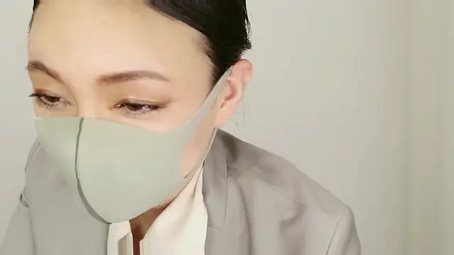 Snapshot of Mary-JP chatting on 05-31-26, 12:23 Mary-JP online show from 05-31-26, 12:23