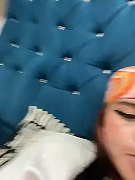 Snapshot of Jowi___ chatting on 01-08-25, 04:02 Jowi online show from 01-08-25, 04:02