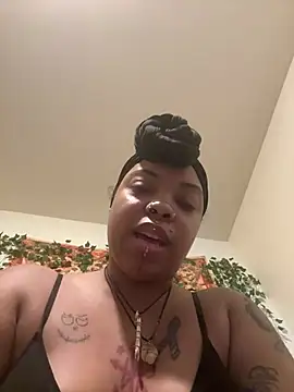 Snapshot of Sinsationalhoneii chatting on 02-28-25, 01:47 Sinsationalhoneii online show from 02-28-25, 01:47