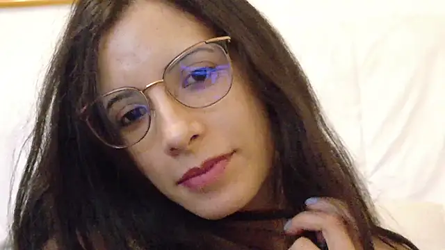 Snapshot of amabel_zambrano chatting on 03-10-25, 02:48 amabel zambrano online show from 03-10-25, 02:48