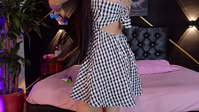 Snapshot of amabel_zambrano chatting on 09-17-25, 11:45 amabel zambrano online show from 09-17-25, 11:45