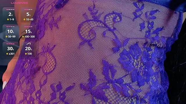 Snapshot of amabel_zambrano chatting on 10-29-25, 12:18 amabel zambrano online show from 10-29-25, 12:18