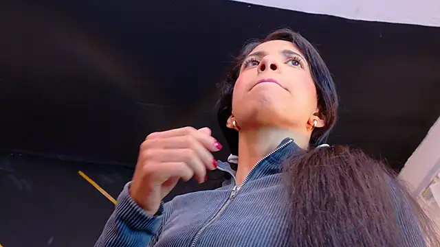 Snapshot of amabel_zambrano chatting on 01-07-26, 10:40 amabel zambrano online show from 01-07-26, 10:40