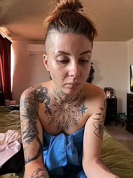 Izy cute  online show from 02-17-26, 05:41