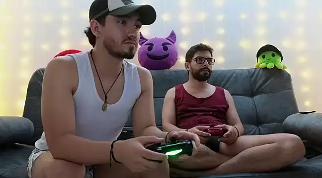 Snapshot of ErickBrant chatting on 02-04-25, 01:13 ErickBrant online show from 02-04-25, 01:13