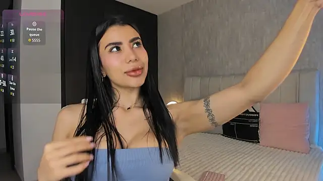 Snapshot of CamiRyder chatting on 12-05-25, 12:30 CamiRyder online show from 12-05-25, 12:30